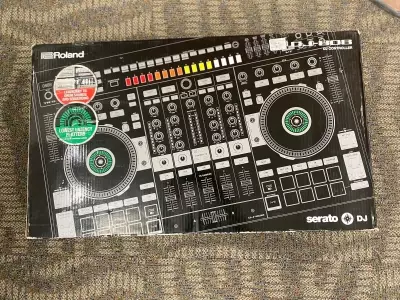 Roland DJ-808